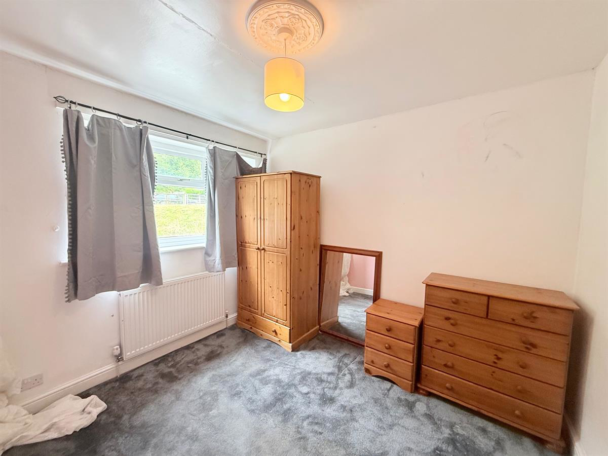 Park Road, Aberkenfig, Bridgend, photo 17