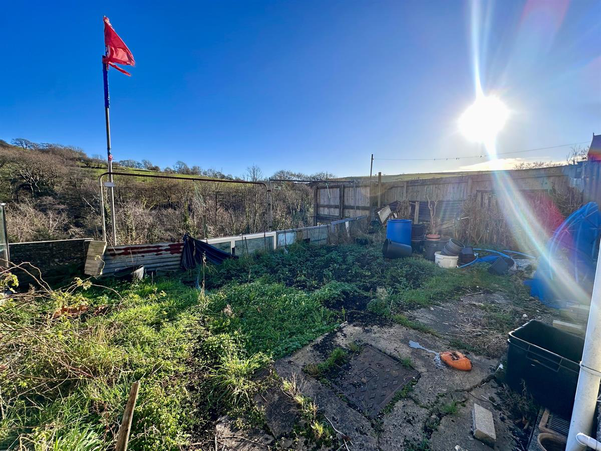 Dan-yr-Heol, Pantyrawel, Bridgend, photo 21