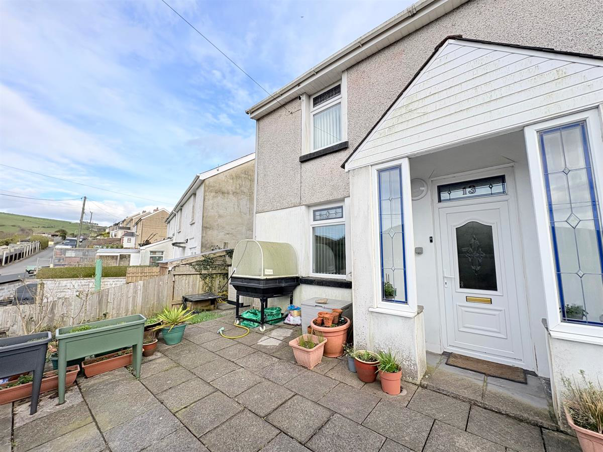Heol Llwynffynon, Llangeinor, Bridgend, photo 2