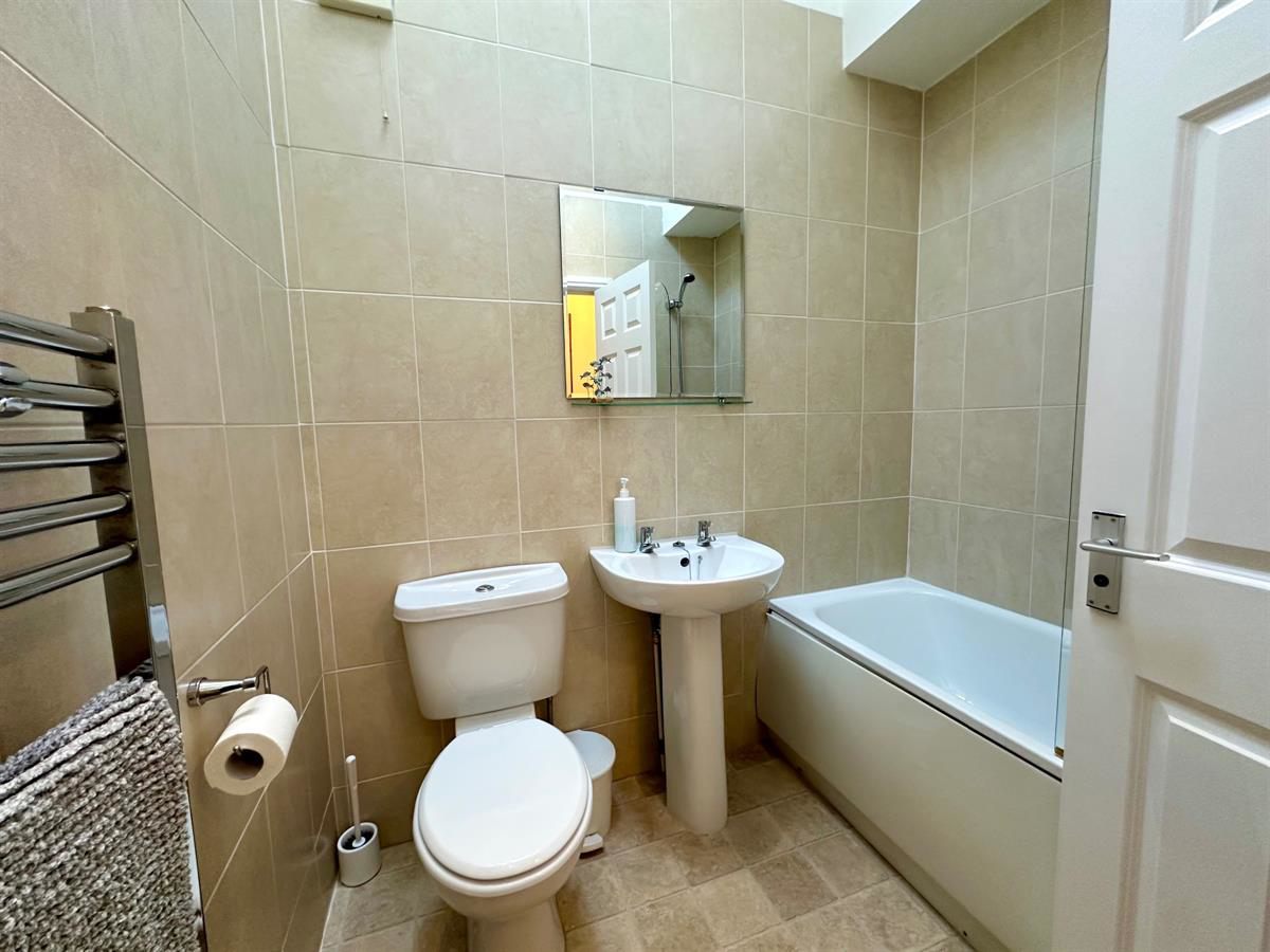Margaret Street, Abercynon, Mountain Ash, photo 32