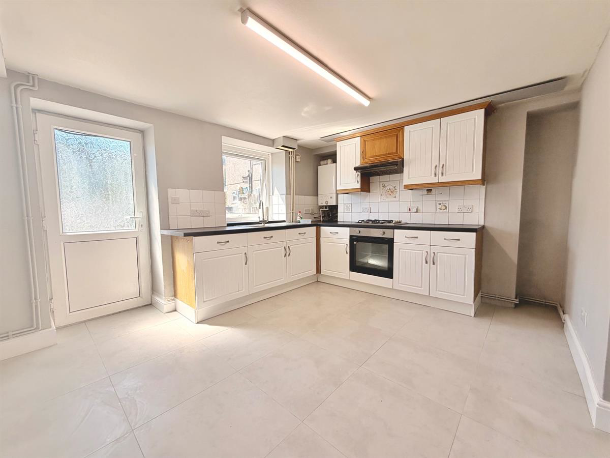 Blaengarw Road, Blaengarw, Bridgend, photo 4