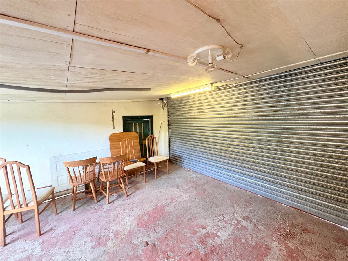 Oxford Street, Pontycymer, Bridgend, photo 18