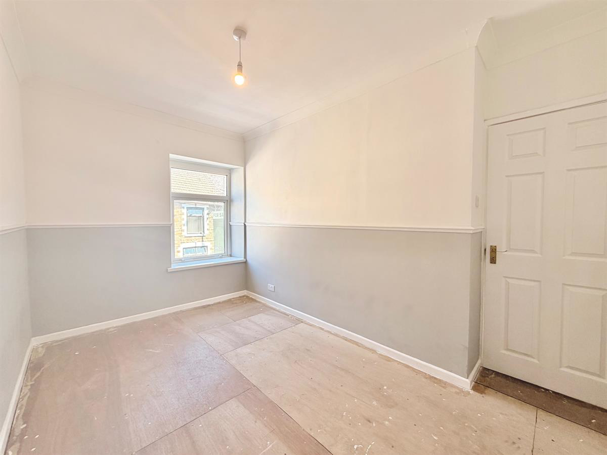 Blaengarw Road, Blaengarw, Bridgend, photo 18