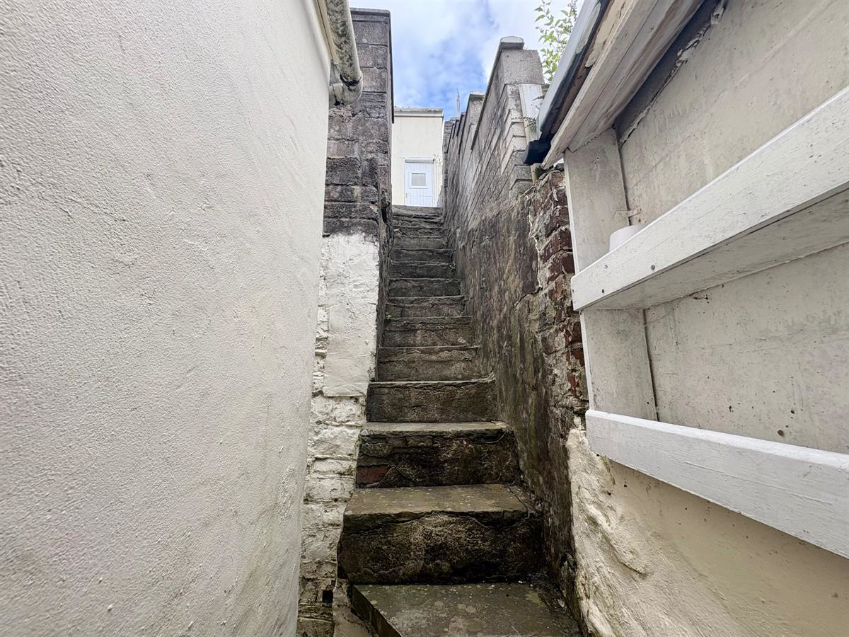 Oxford Street, Pontycymer, Bridgend, photo 14