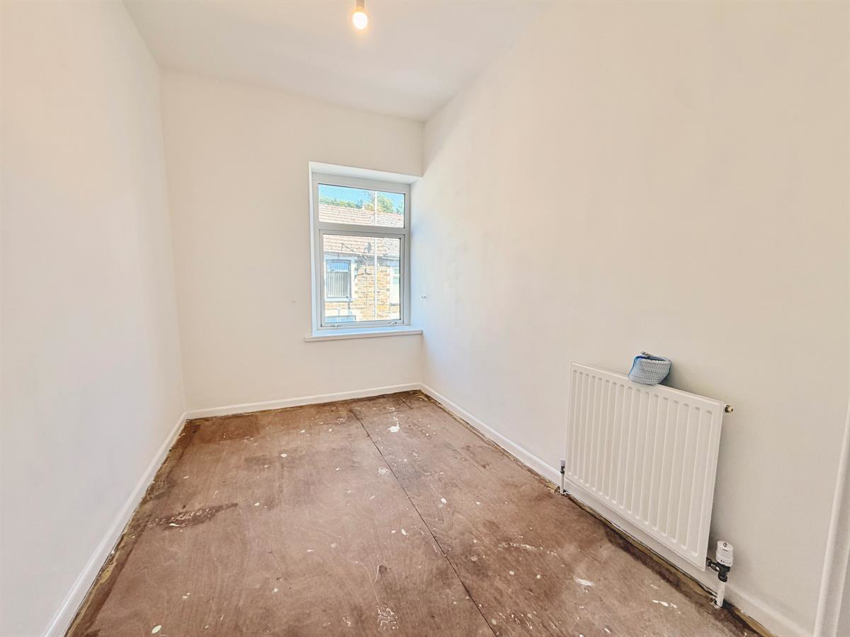 Blaengarw Road, Blaengarw, Bridgend, photo 19