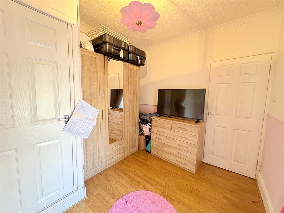 Oakdale Terrace, Tonypandy, photo 15