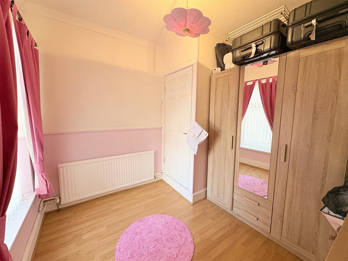 Oakdale Terrace, Tonypandy, photo 14
