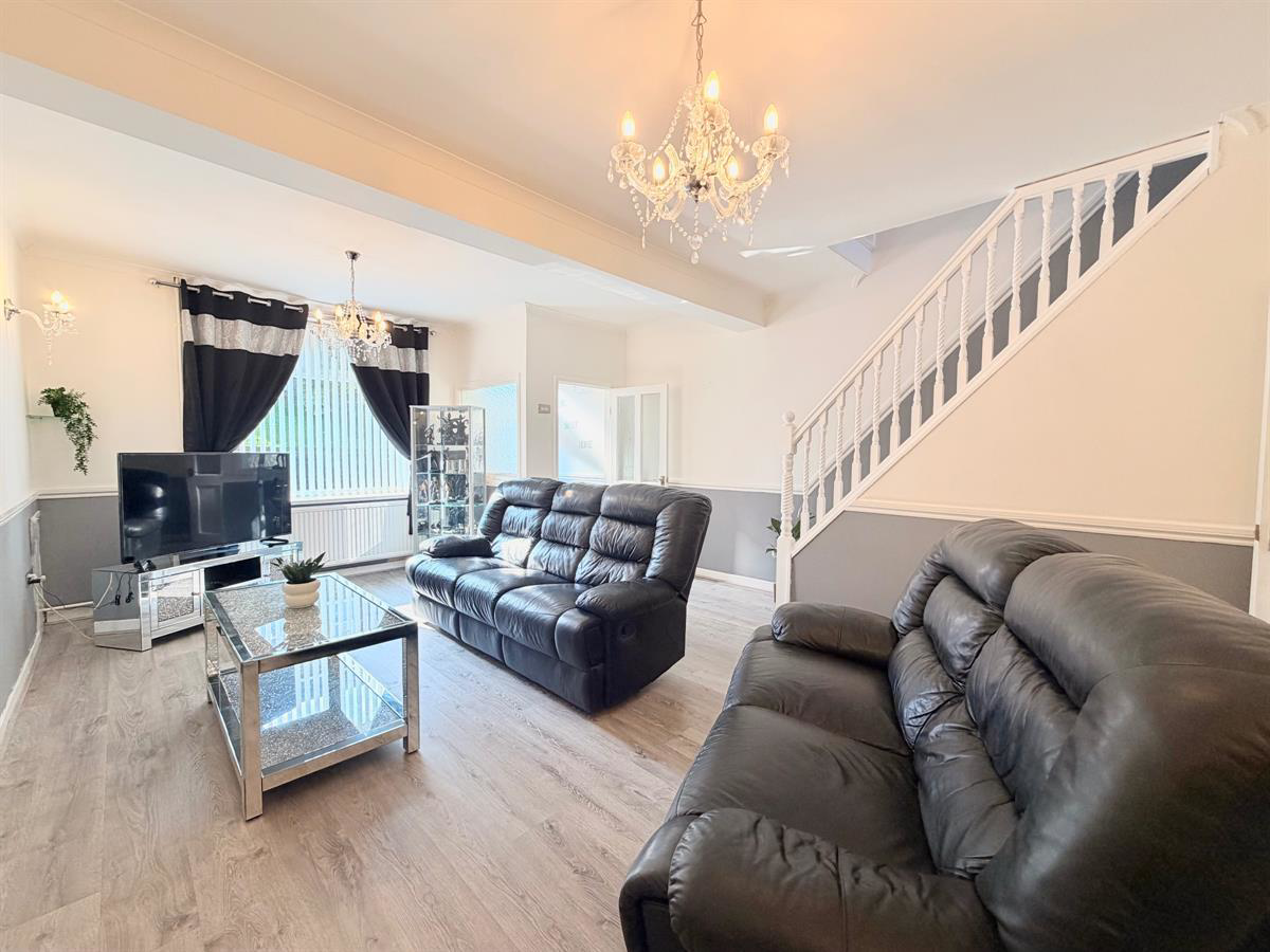 Oakdale Terrace, Tonypandy, photo 5