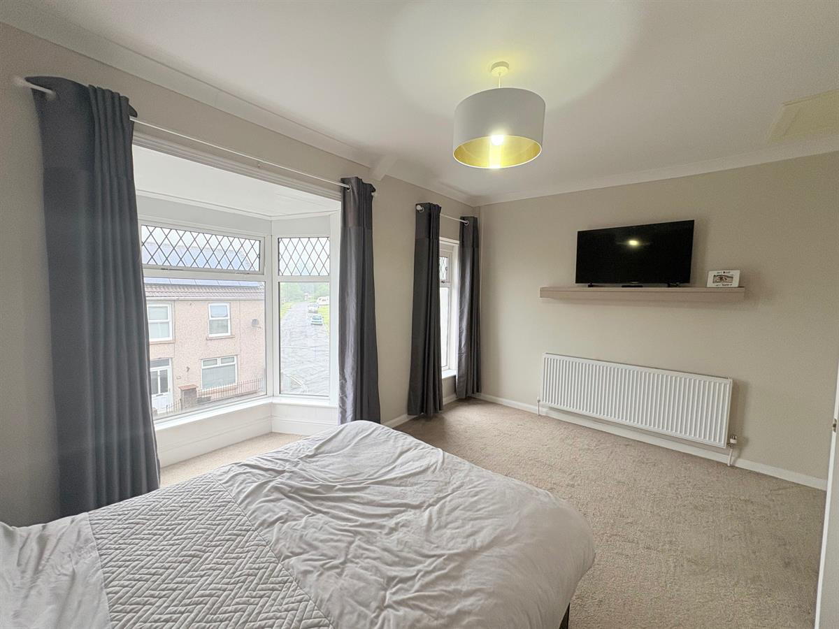 Alexandra Road, Pontycymer, Bridgend, photo 23