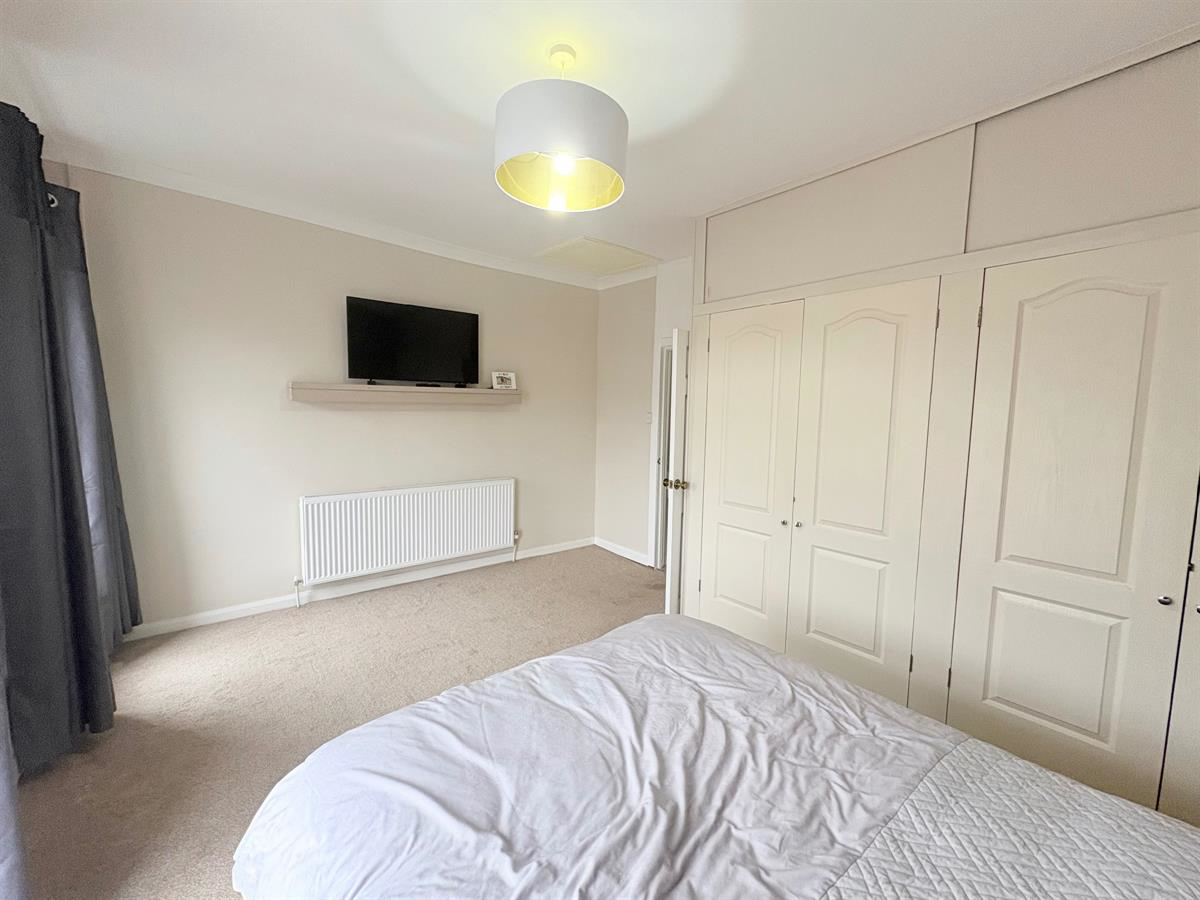 Alexandra Road, Pontycymer, Bridgend, photo 24