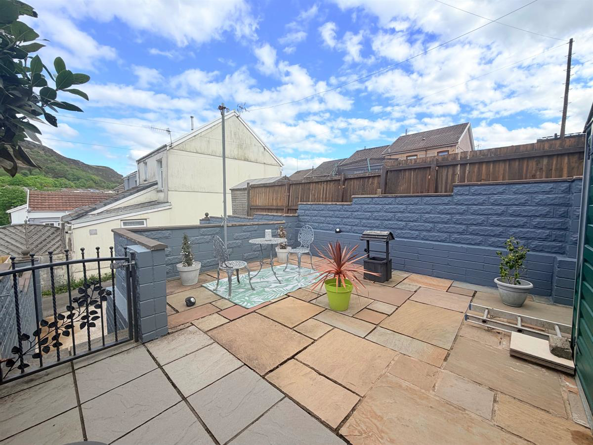 Oakdale Terrace, Tonypandy, photo 23