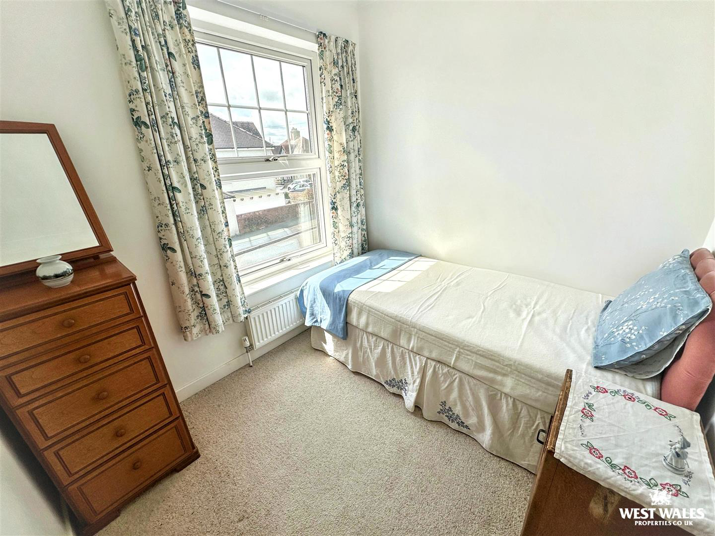 St. Nons Avenue, Carmarthen, photo 14
