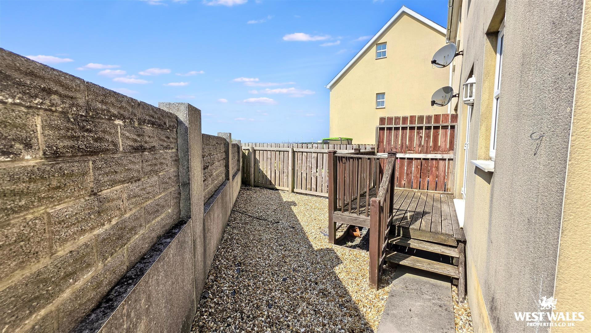 Victoria Court, Neyland, Milford Haven, photo 22