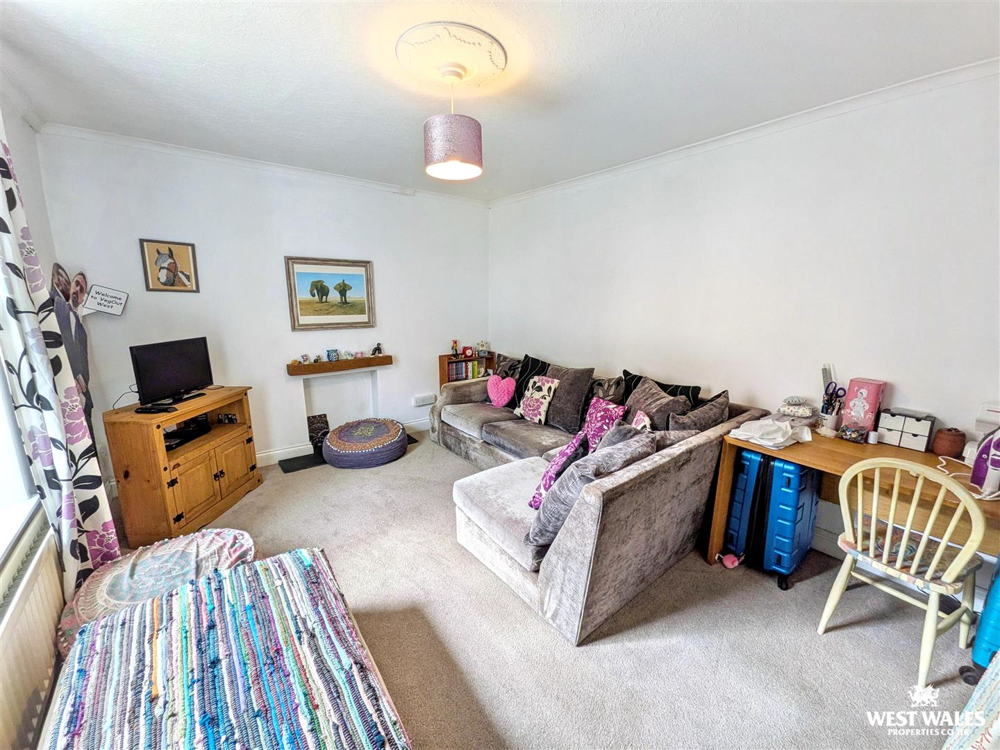 Llangan Road, Whitland, photo 4