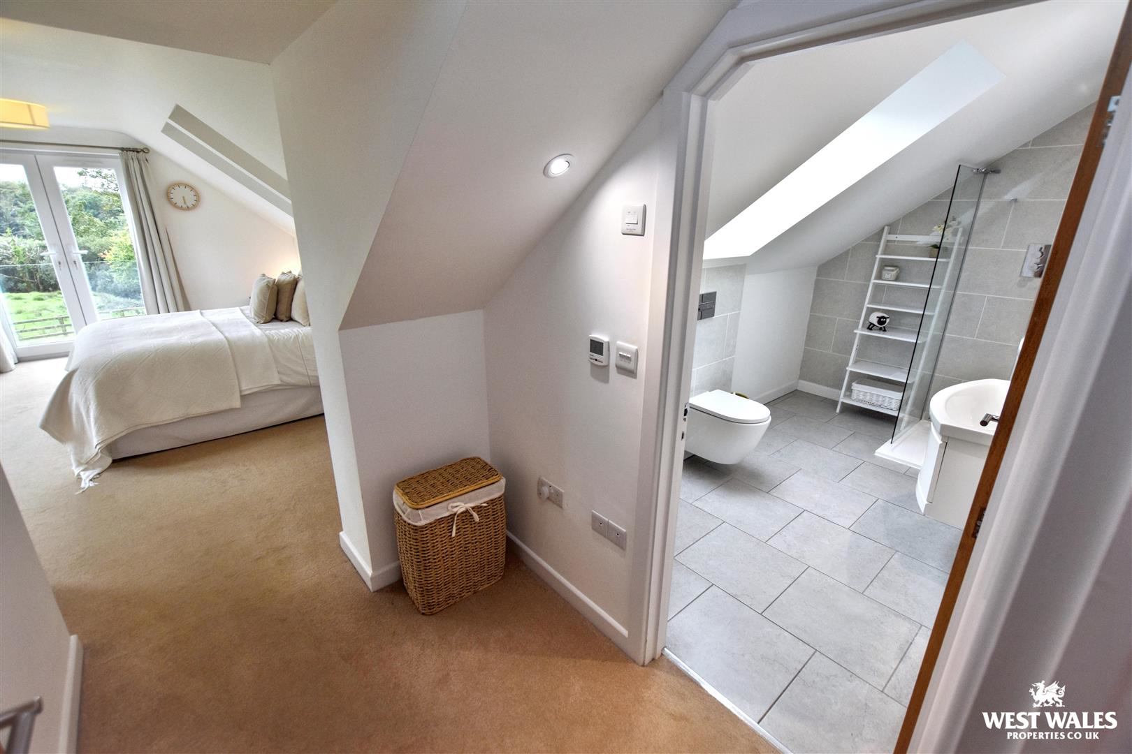New Moat, Clarbeston Road, photo 19