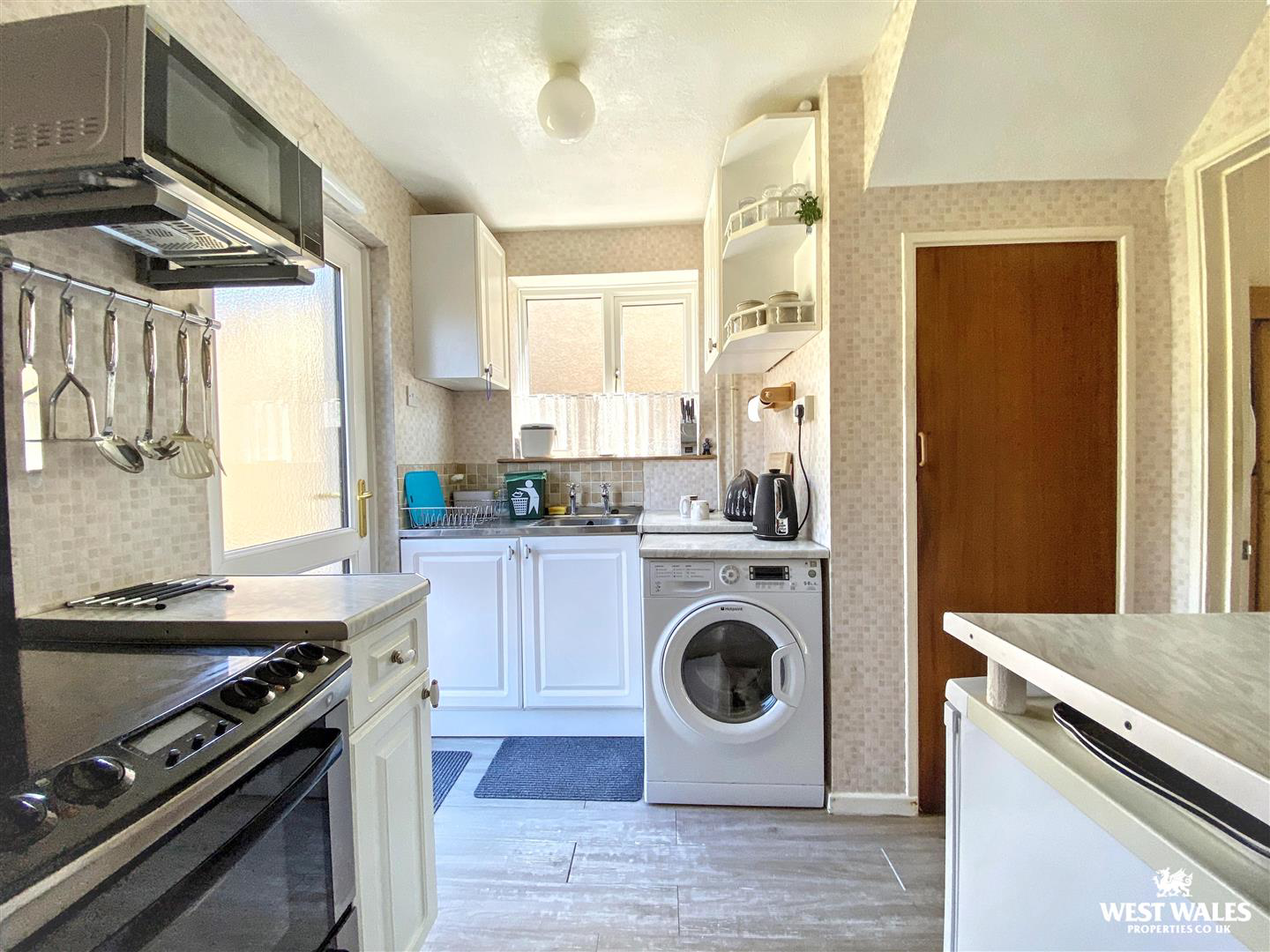 Woodbine Terrace, Pembroke, photo 6