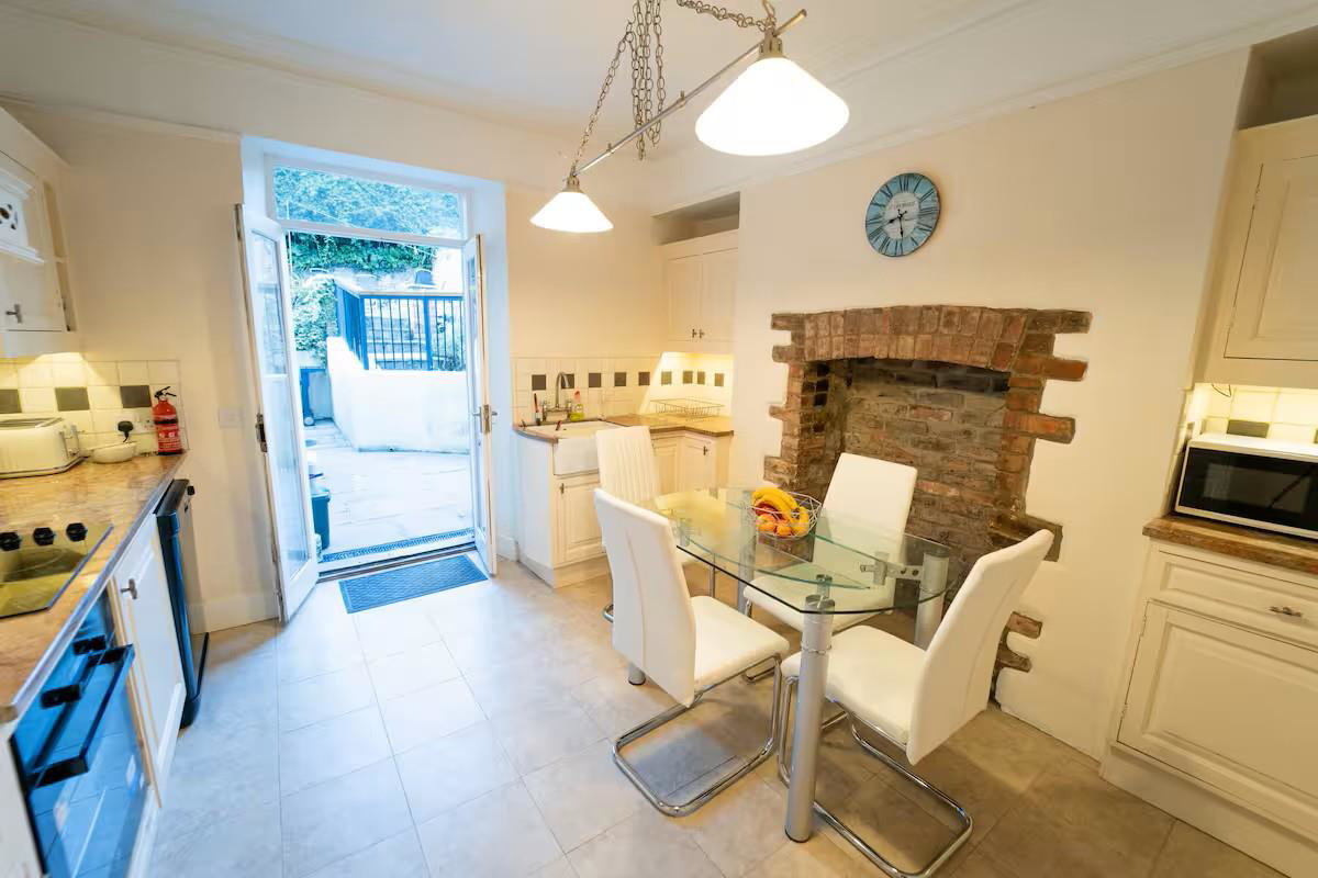 Marsh Road, Tenby, photo 6