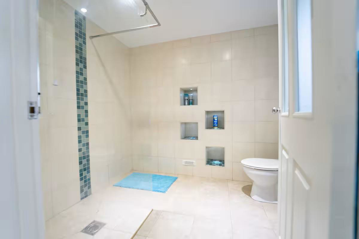 Marsh Road, Tenby, photo 10