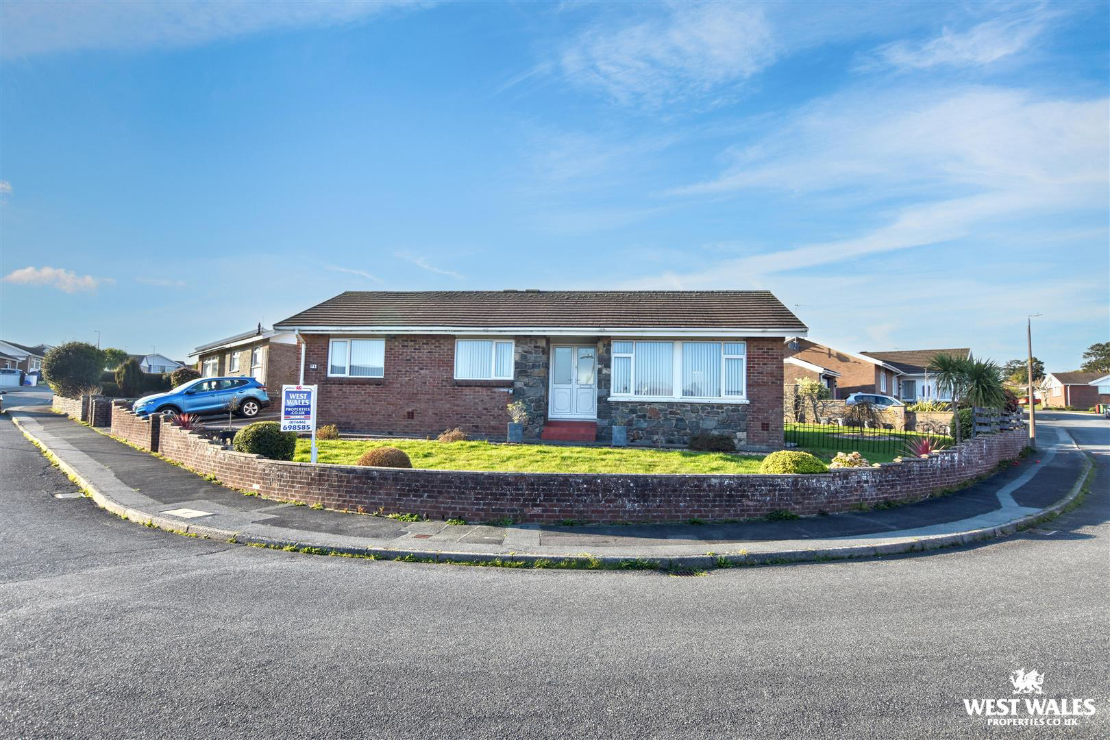 Gateholm Avenue