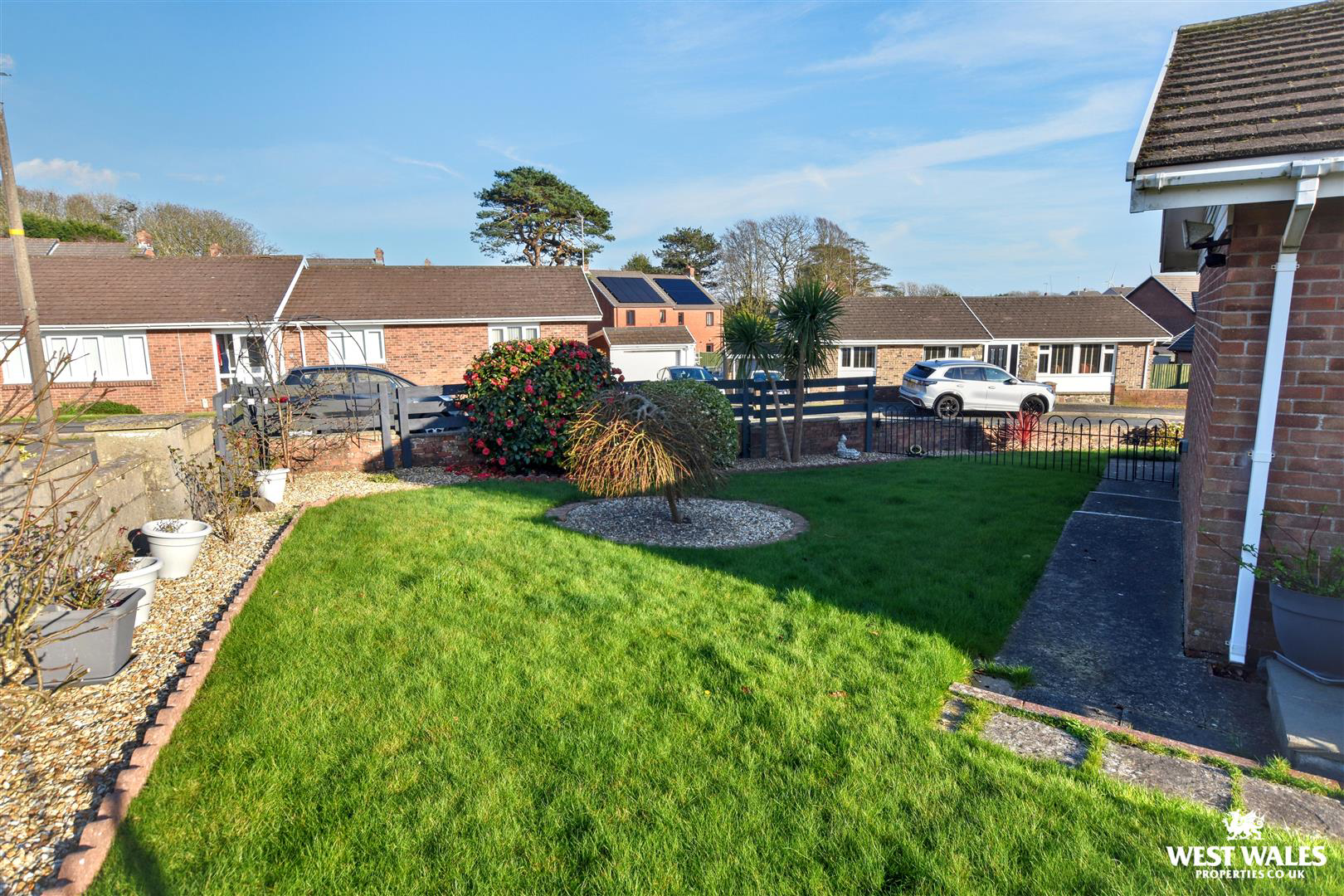 Gateholm Avenue, Milford Haven, photo 19
