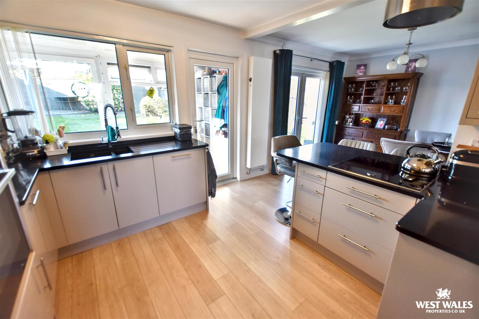 Gateholm Avenue, Milford Haven, photo 7