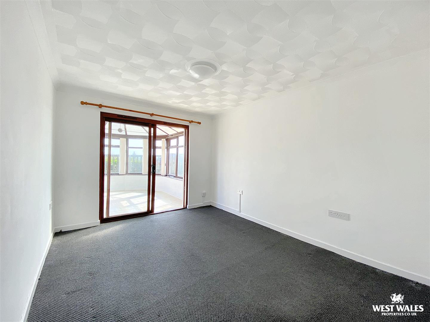 Cenarth Close, Pembroke Dock, photo 5