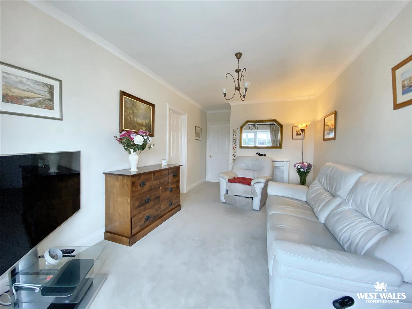 Connaught Place, Pembroke Dock, photo 13
