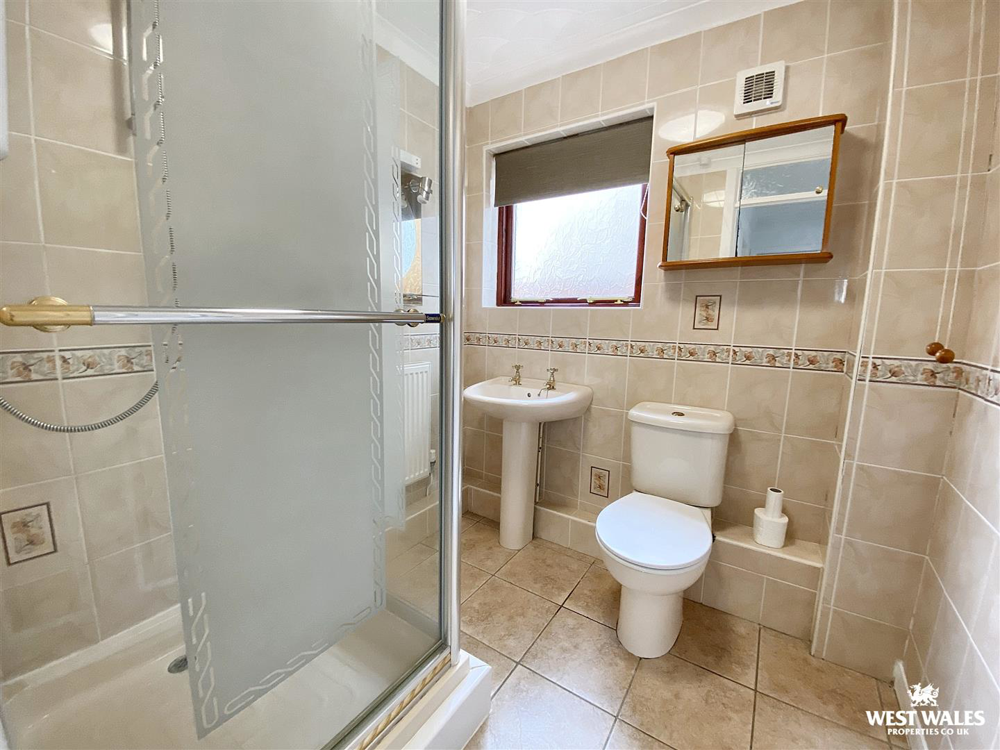 Cenarth Close, Pembroke Dock, photo 10