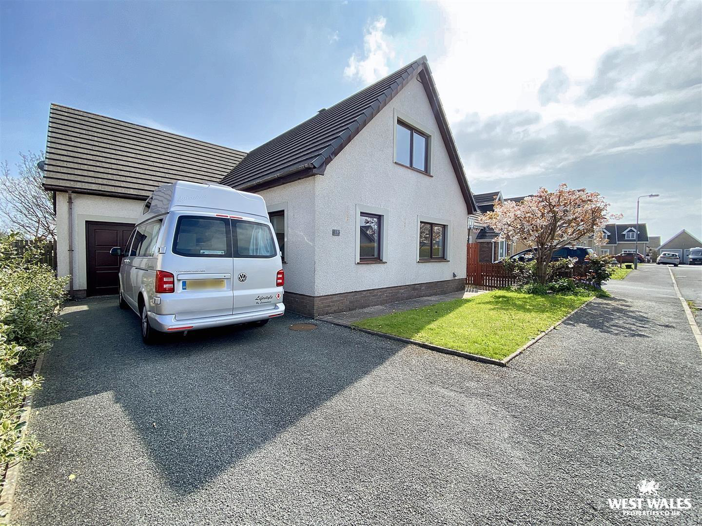 Cenarth Close, Pembroke Dock, photo 24
