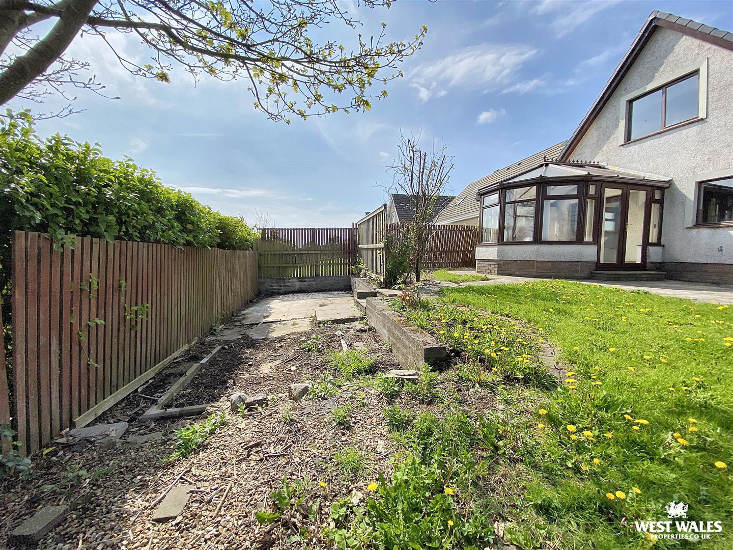 Cenarth Close, Pembroke Dock, photo 22