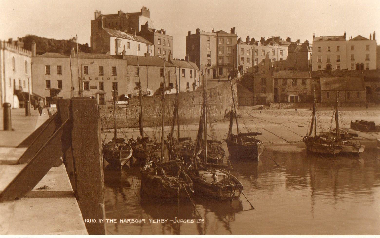 Pier Hill, Tenby, photo 33