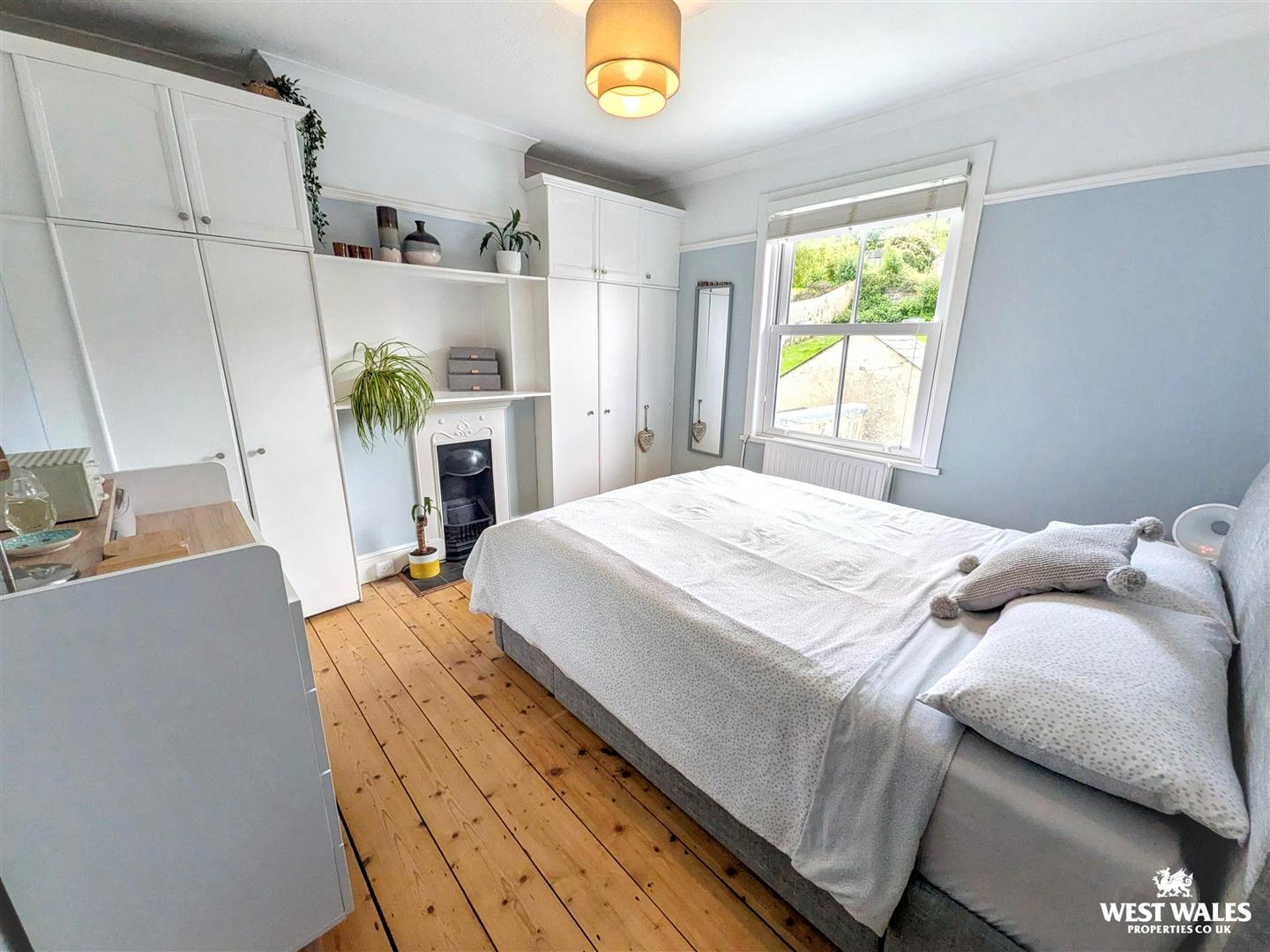 Llangunnor Road, Carmarthen, photo 16