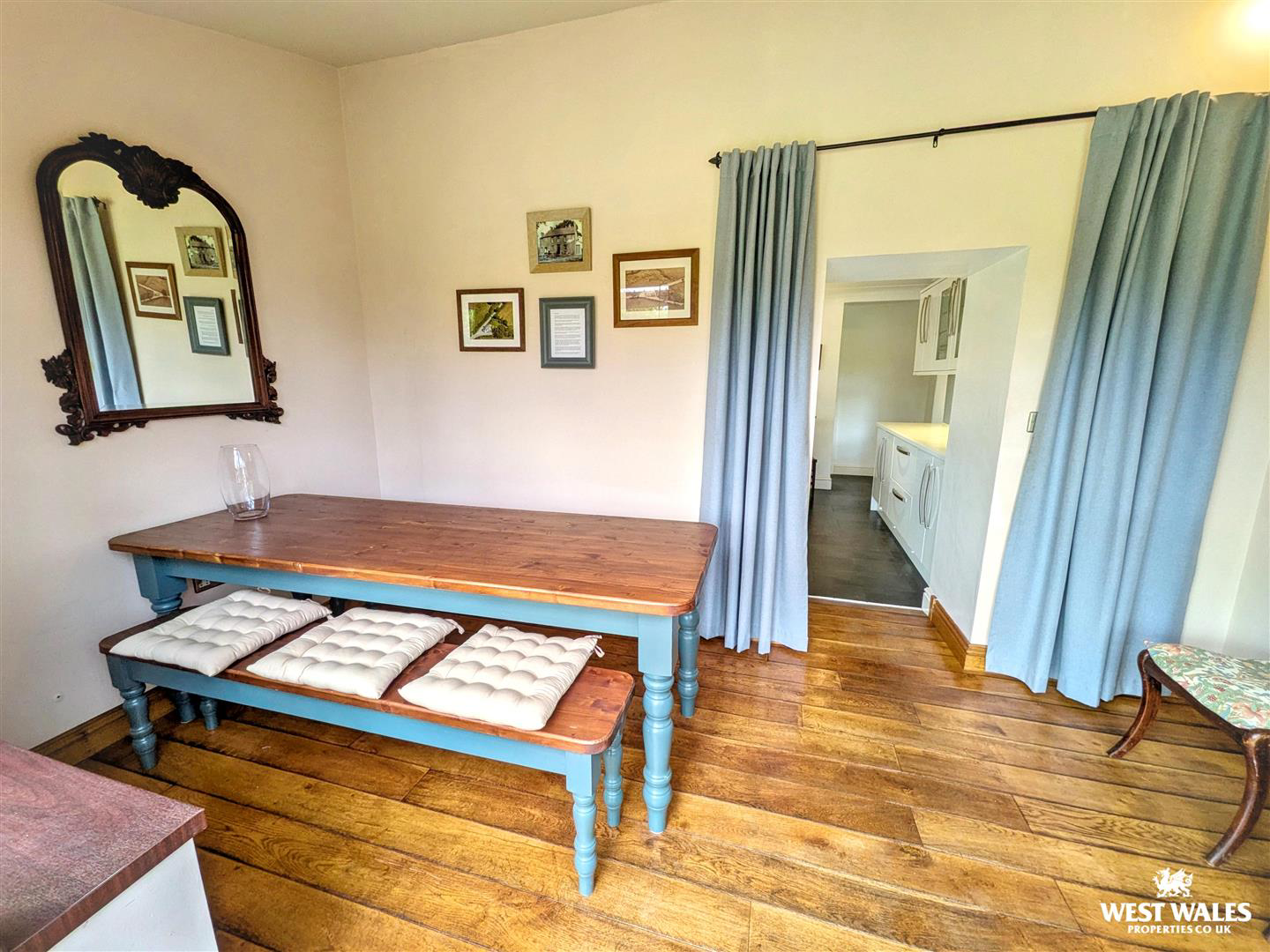 Capel Isaac, Llandeilo, photo 11