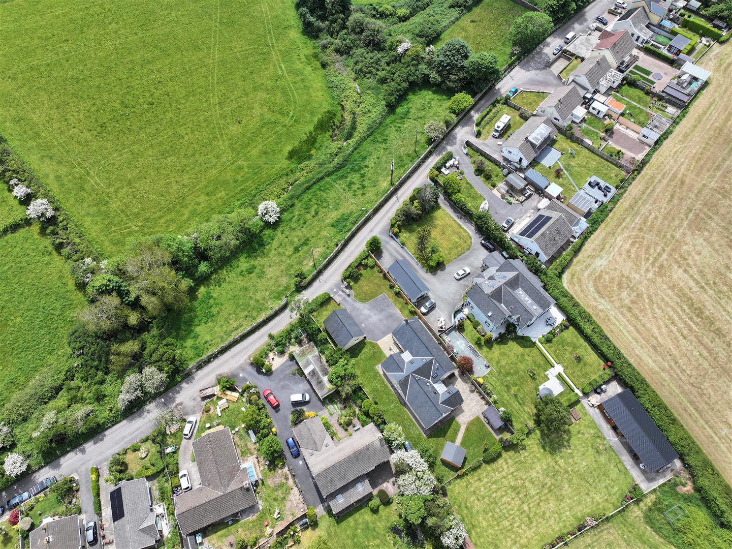 Leonardston Road, Llanstadwell, Milford Haven, photo 38