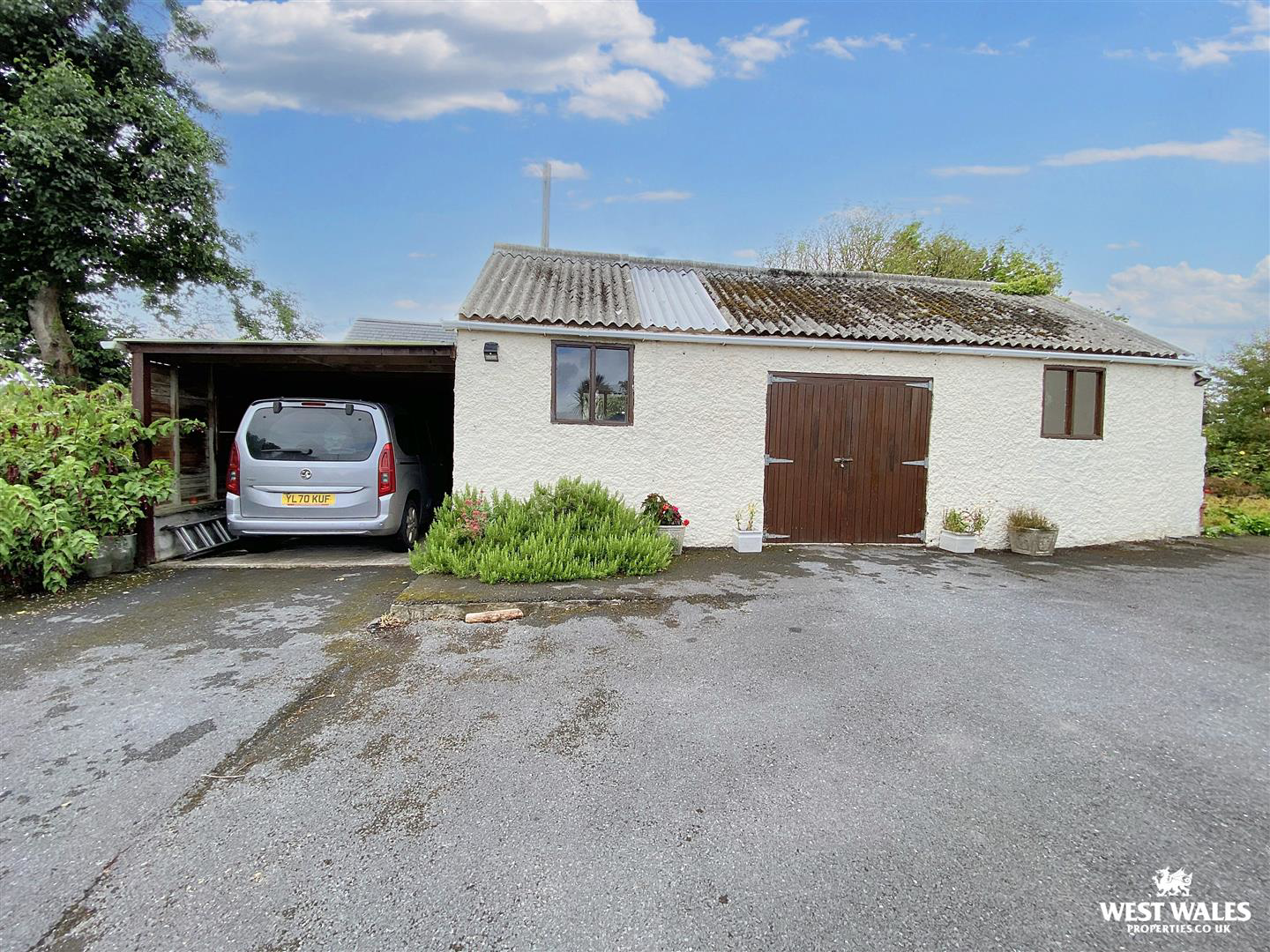 Leonardston Road, Llanstadwell, Milford Haven, photo 37