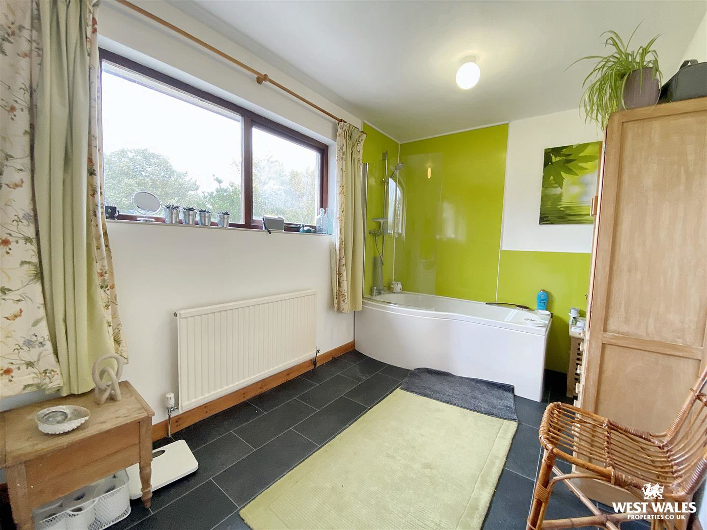 Leonardston Road, Llanstadwell, Milford Haven, photo 23
