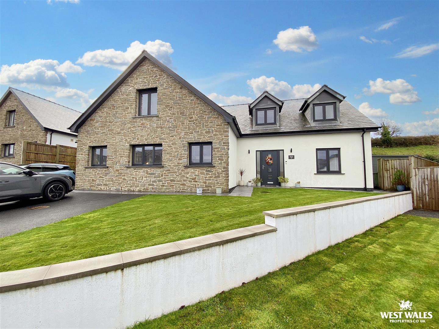 Pludds Meadow, Laugharne, Carmarthen