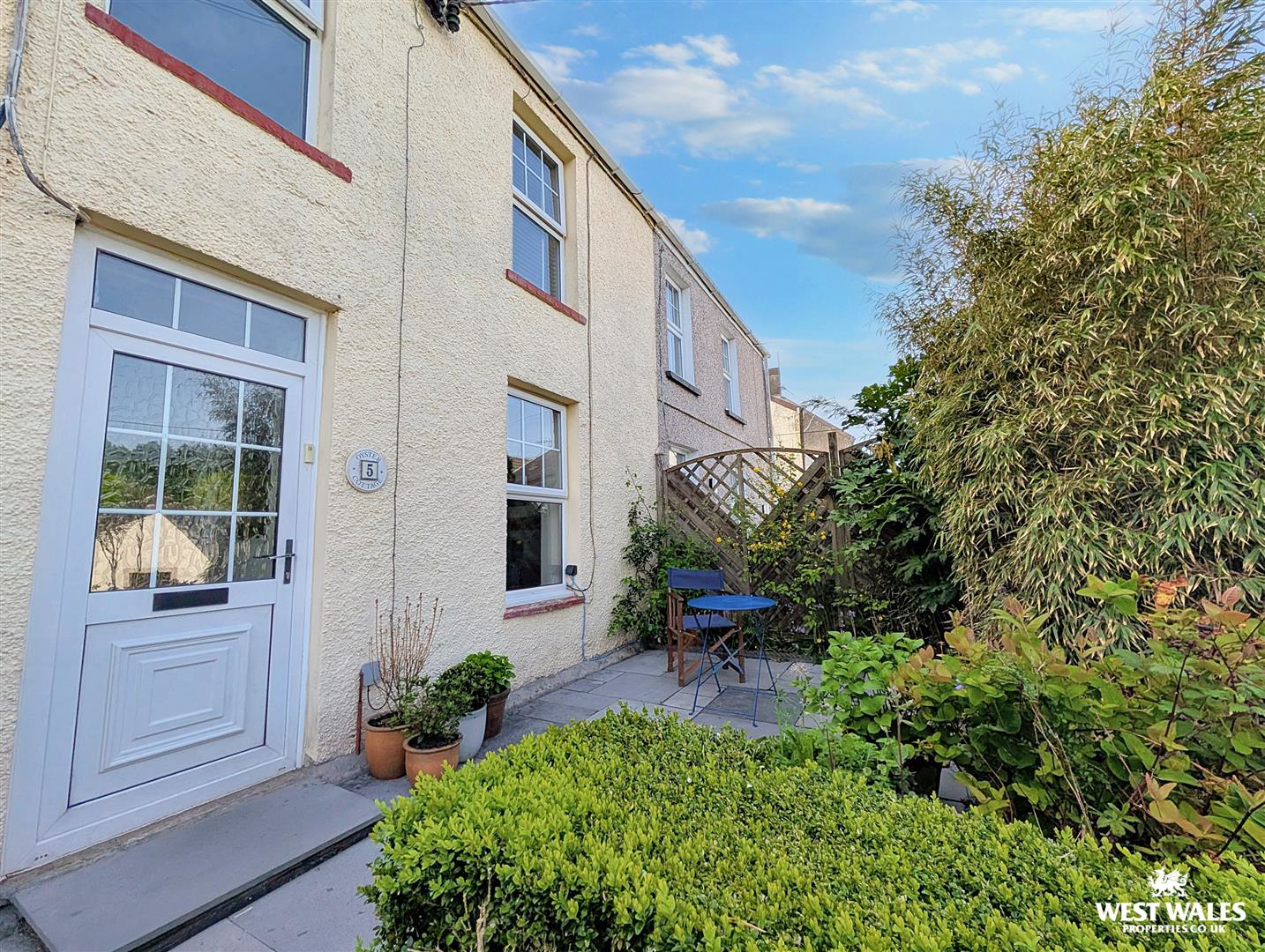 Wellfield Terrace, Ferryside