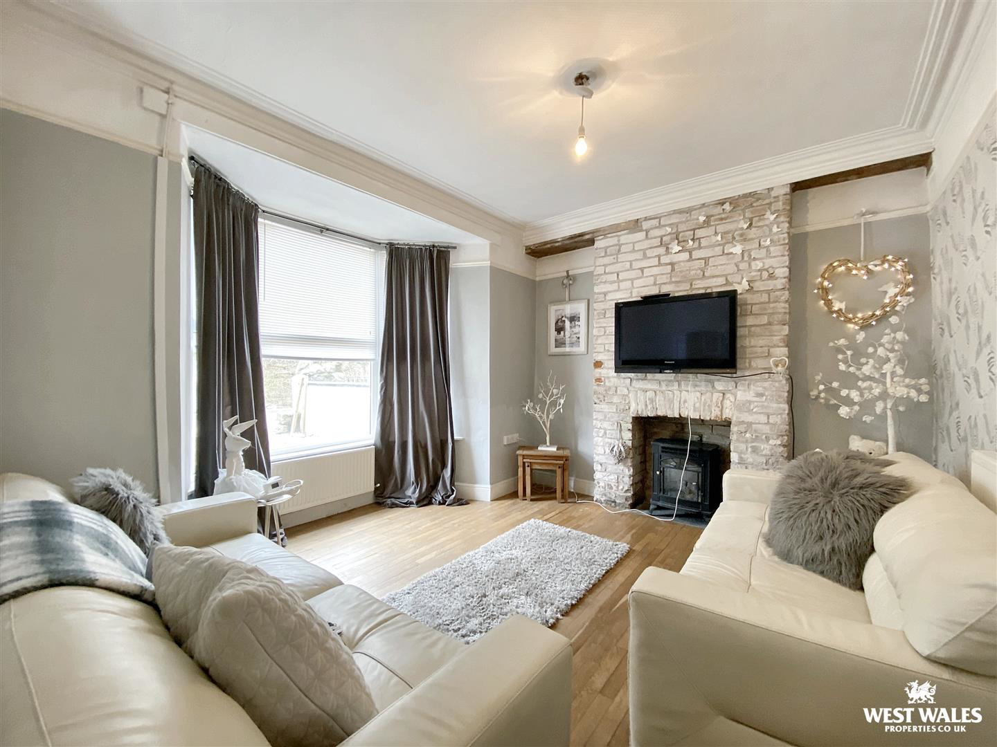 Eva Terrace, Ferryside, photo 2