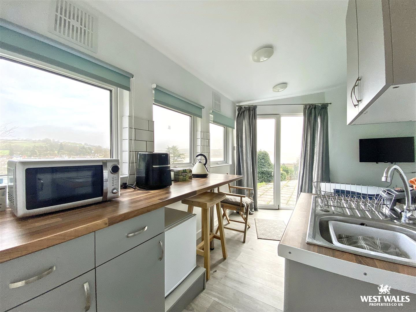 Stoneway Road, Laugharne, Carmarthen, photo 18