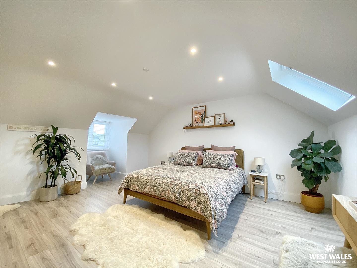 Pludds Meadow, Laugharne, Carmarthen, photo 14