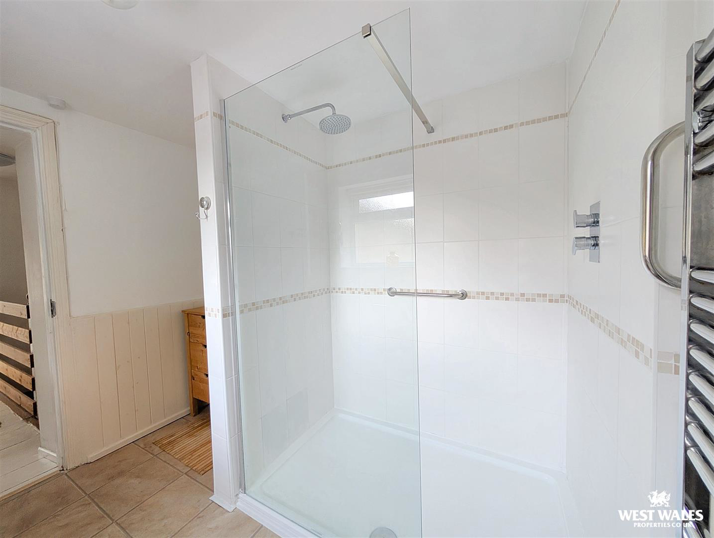 Wellfield Terrace, Ferryside, photo 19