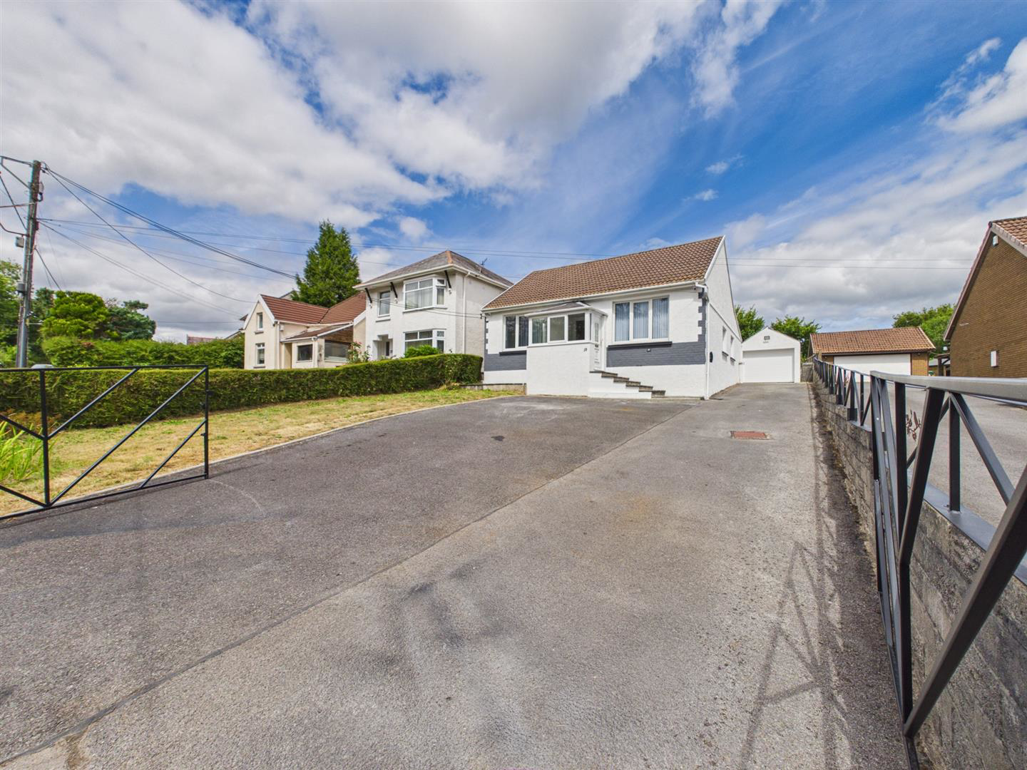 Pontardulais Road, Cross Hands, Llanelli
