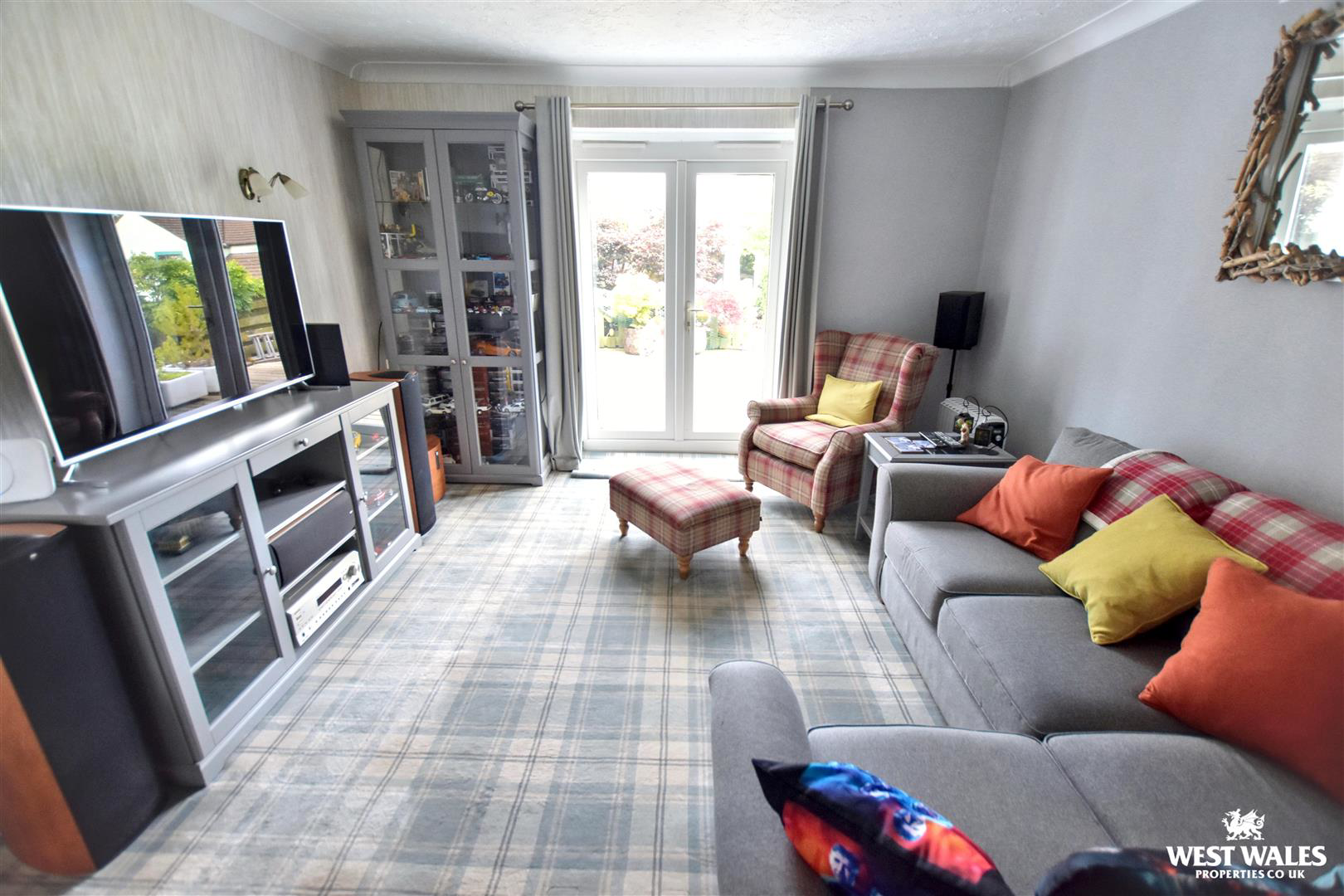 Woodfield Grove, Cosheston, Pembroke Dock, photo 6
