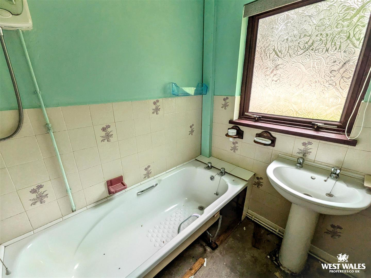 Devereaux Drive, Carmarthen, photo 12