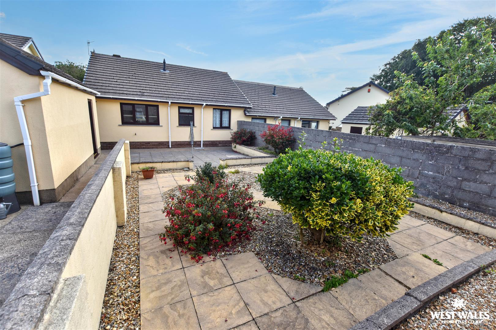 Gloucester Way, Pembroke Dock, photo 11