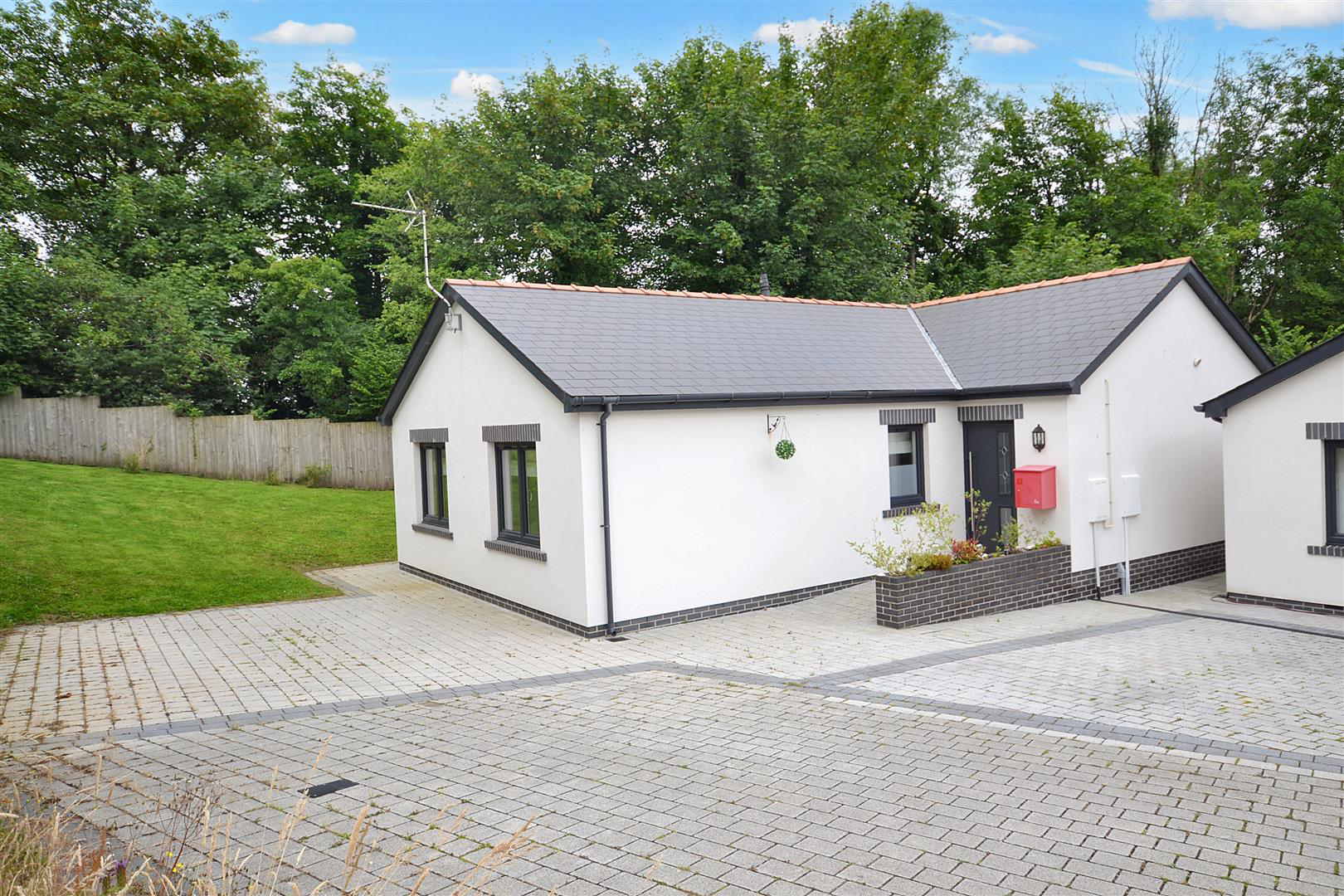 Parsonage Court, Begelly, Kilgetty