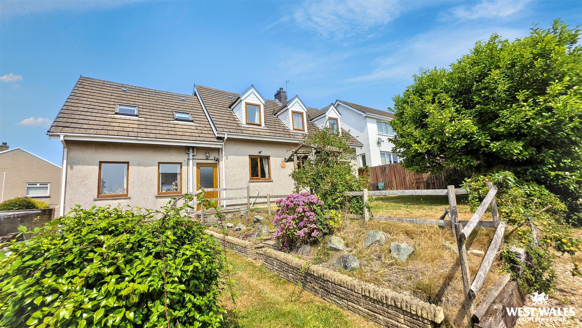 Woodlands Crescent, Milford Haven, photo 23