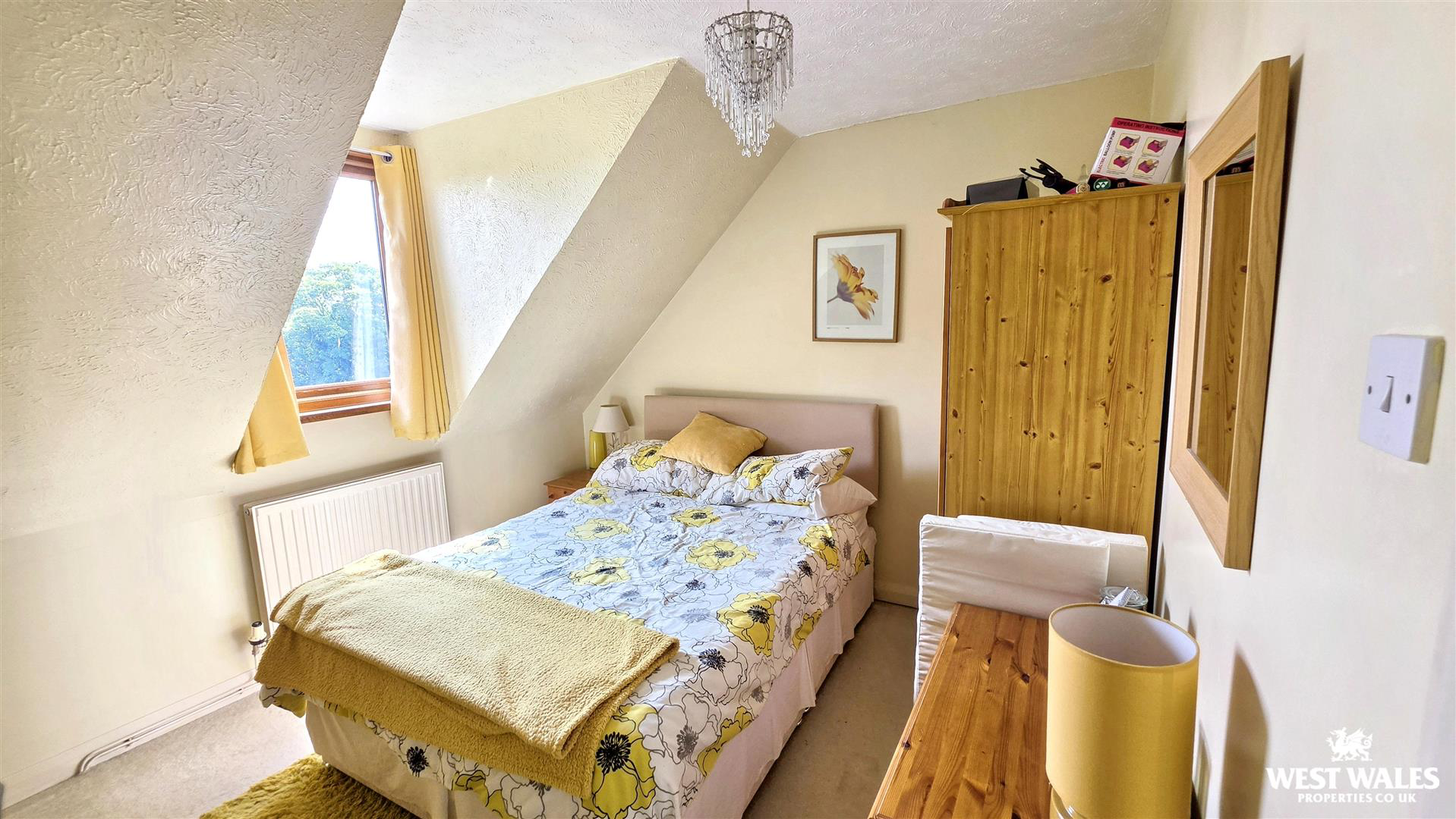 Woodlands Crescent, Milford Haven, photo 15