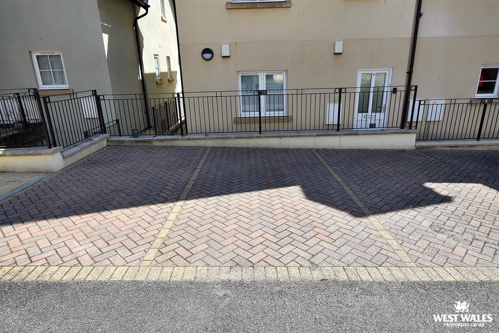 St. Brides Hill, Saundersfoot, photo 12